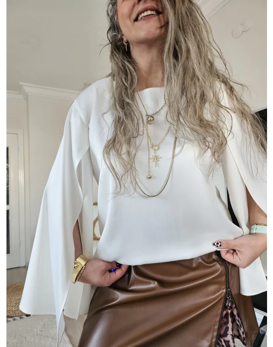 Kol Yırtmaçlı Gömlek