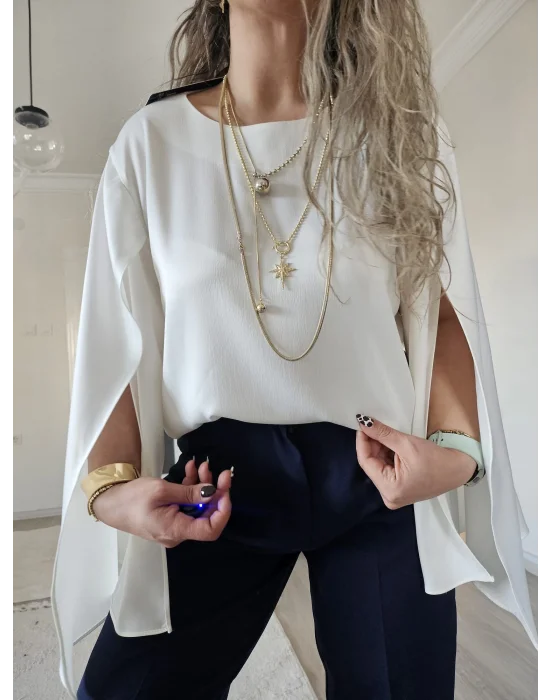 Kol Yırtmaçlı Gömlek