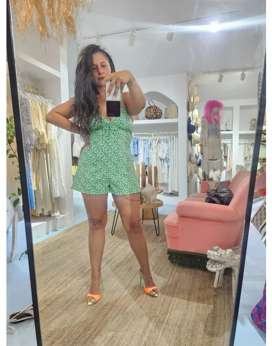 Yeşil Çiçekli Tulum