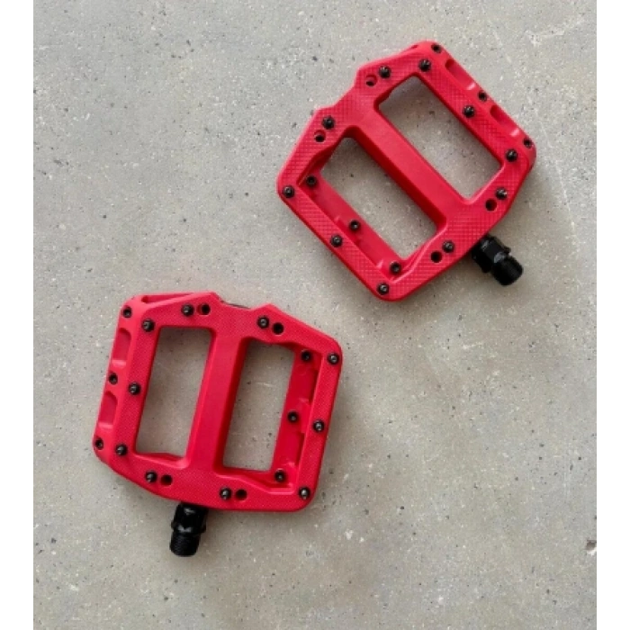 Çivili Pedal KIRMIZI