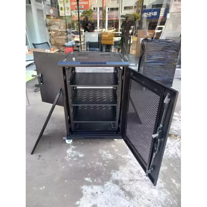 4 Adet Lifepo4 Batarya İçin Rack Kabin