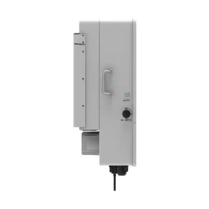 DEYE 8 KW THREE PHASE LOW VOLTAGE HYBRID INVERTER