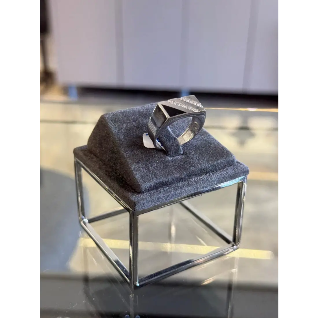 Beyaz Taşlı Erkek Yüzük