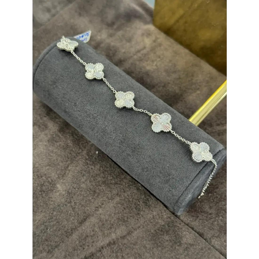 Gümüş Yonca Motifli Kadın Bileklik