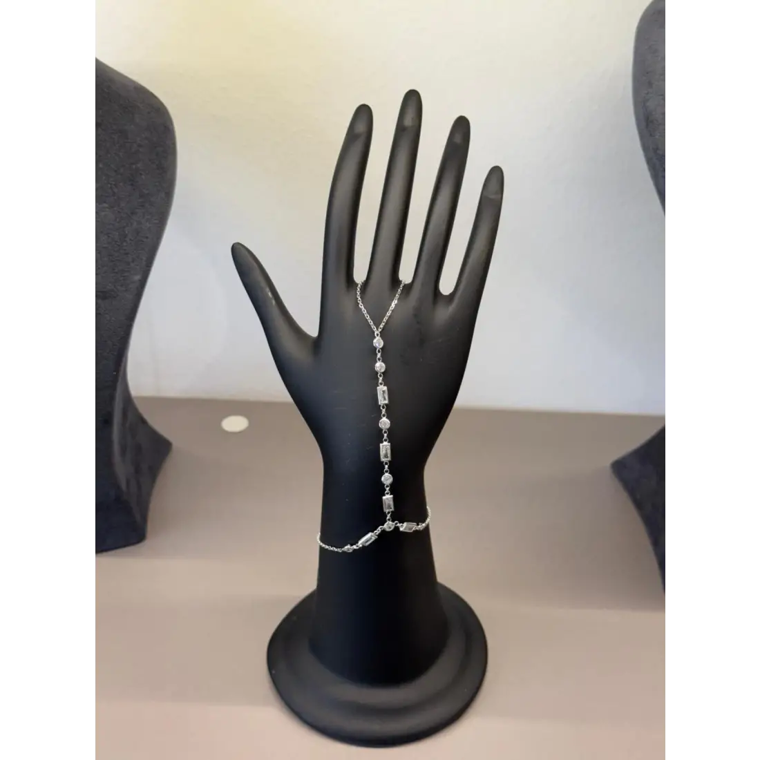 Klasik ve Baget Taşlı Şahmeran