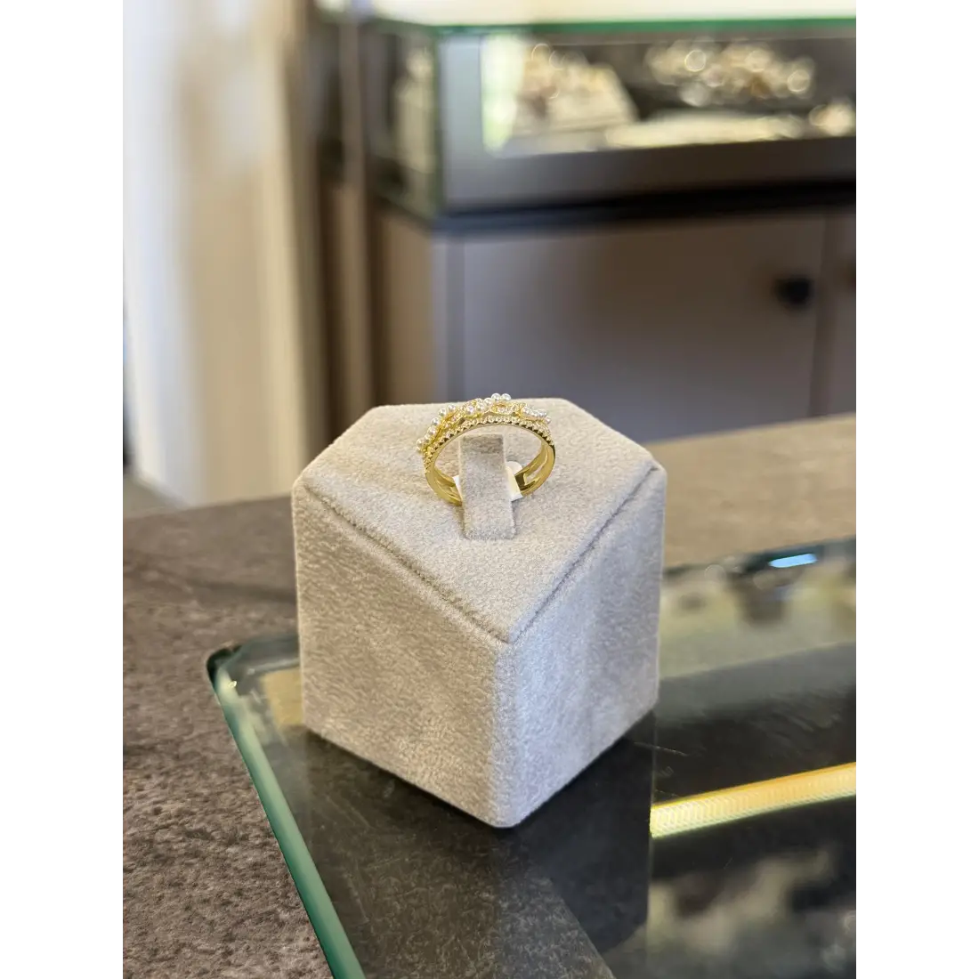 İncili  ve Taşlı Altın Kaplama Yüzük