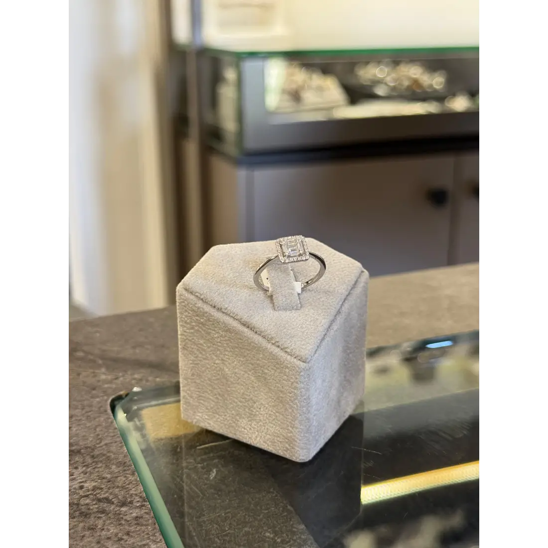 Kare Montür Baget Yüzük