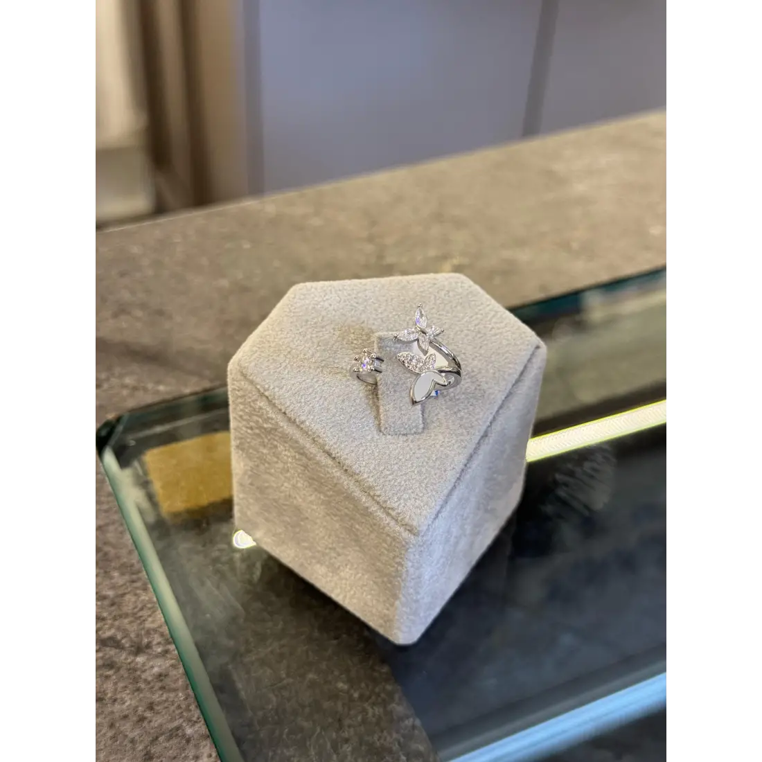 Sedefli Taşlı İkili Kelebek Yüzük