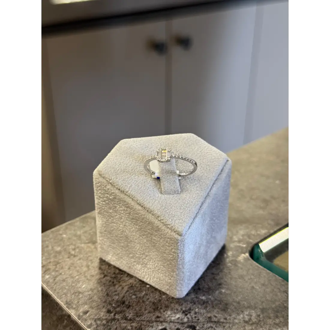 Taşlı Baget Yüzük (18 ölçü)