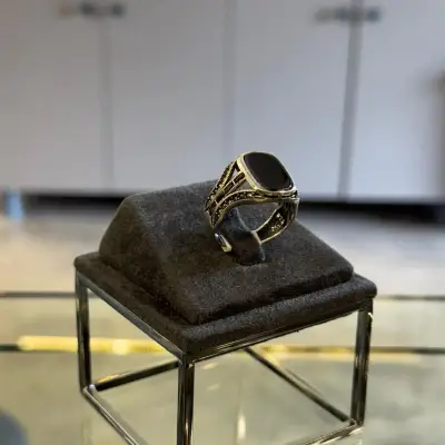 Siyah Taşlı Erkek Yüzük