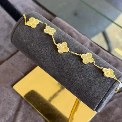 Beş Yonca Altın Kaplama Gümüş Bileklik