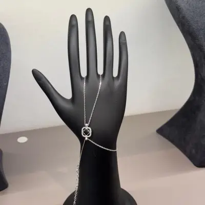 Taşlı Çerçeveli Yonca Şahmeran