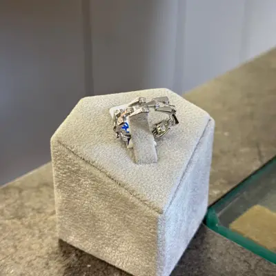 Taşlı Zincir Motifli Yüzük