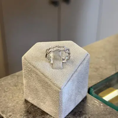 Taşlı Zincir Motifli Yüzük