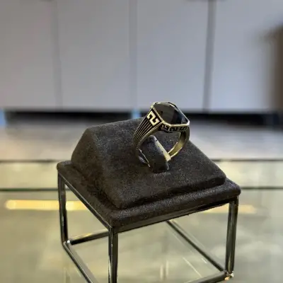 Faset Kesim Siyah Taşlı Erkek Yüzük