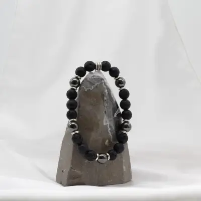 Lav Taşı ve Hematit Bileklik