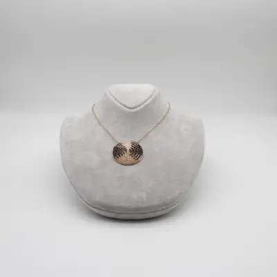 Siyah Beyaz Taşlı Yuvarlak Kolye