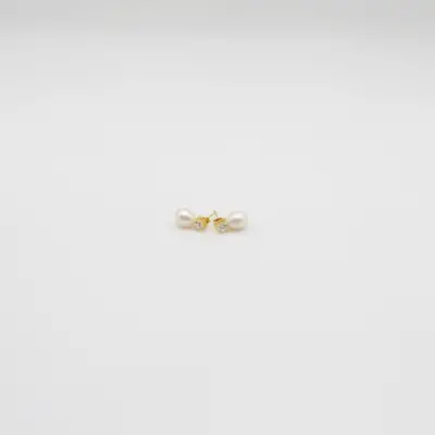 İnci ve Tek Taşlı Küpe