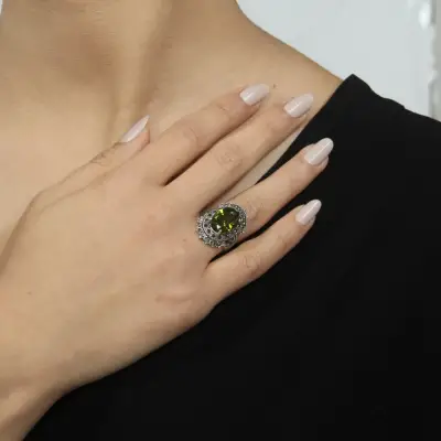 Taşlı Gümüş Yüzük