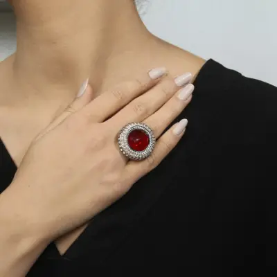 Kırmızı Taşlı Yüzük