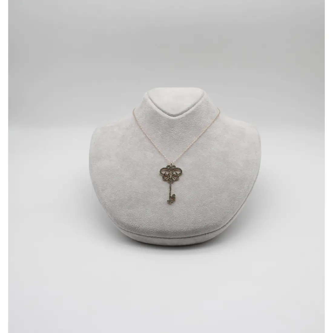 Yeşil Taşlı Anahtar Kolye