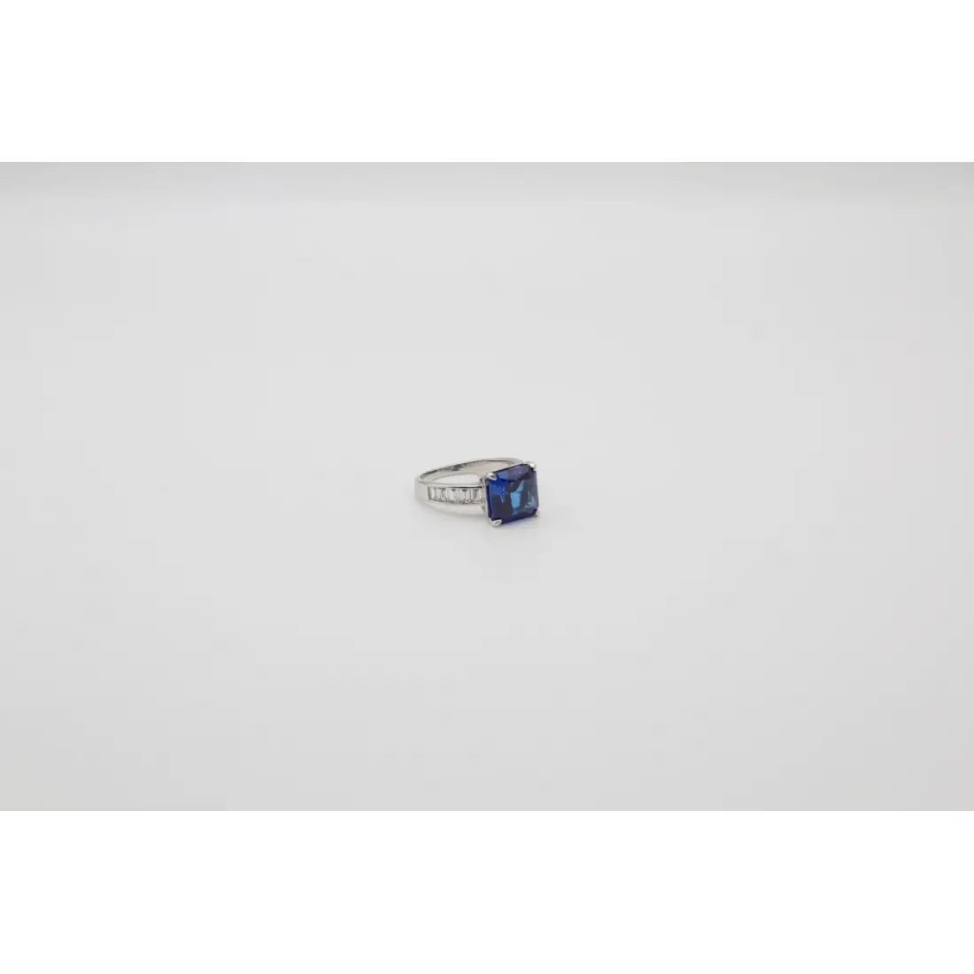 Mavi Taşlı Gümüş Yüzük