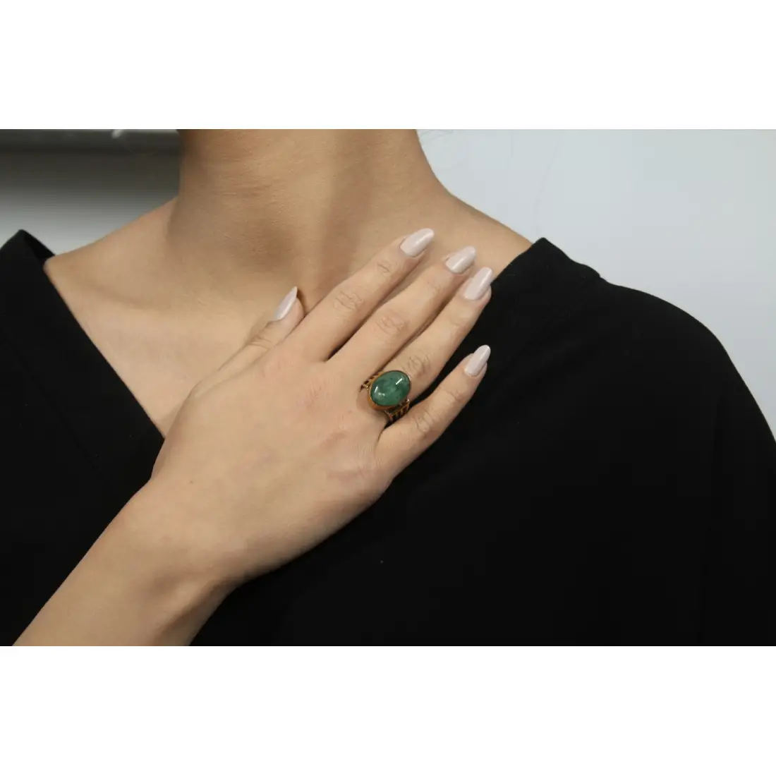 El Yapımı Kök Zümrüt Taşlı Yüzük