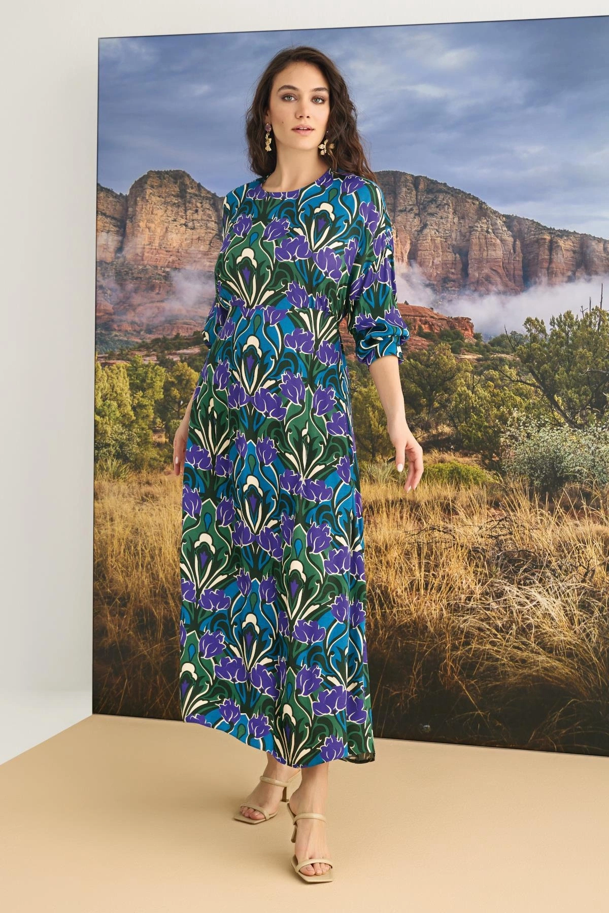 %100 Viskon Çiçek Desenli Saten Elbise