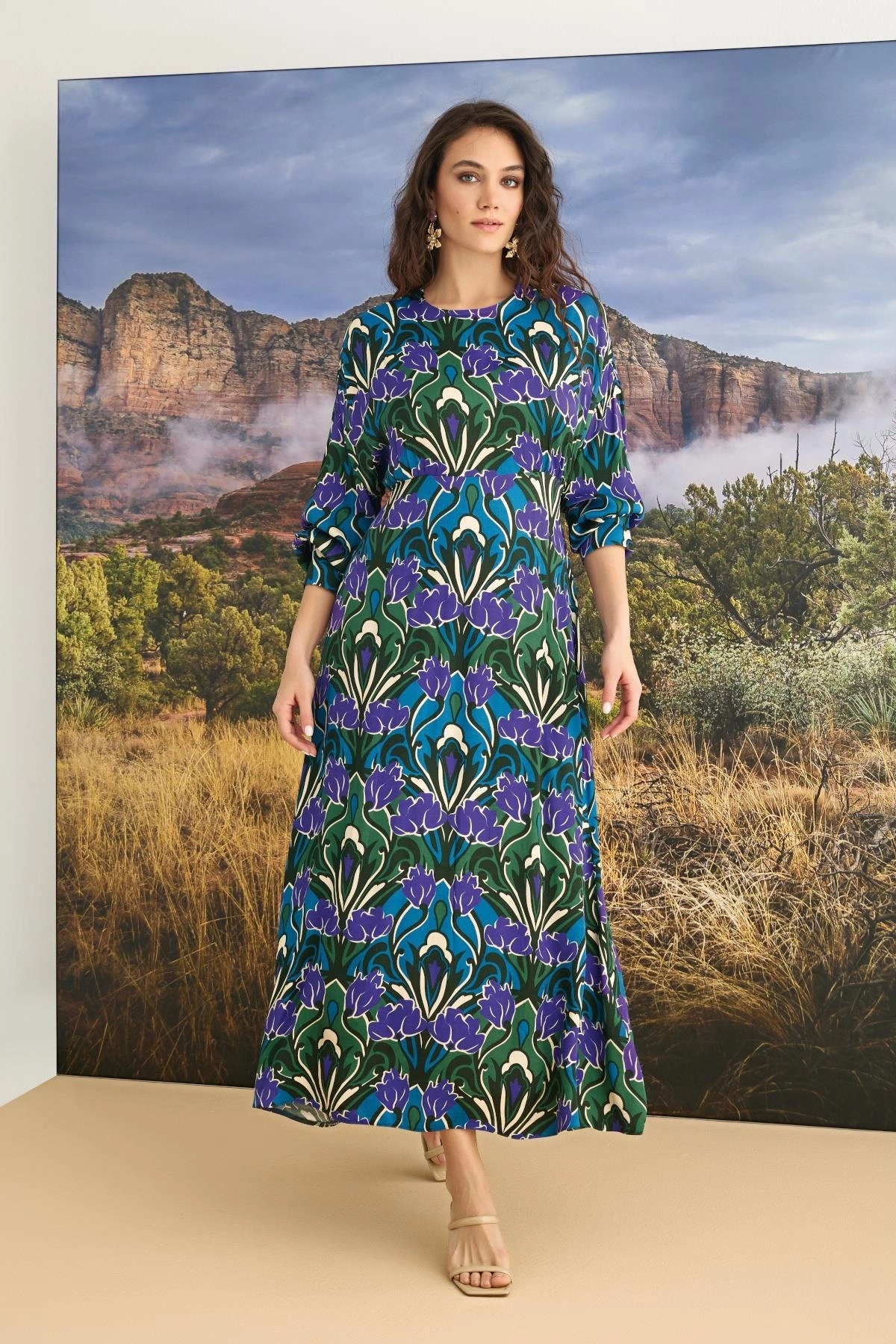 %100 Viskon Çiçek Desenli Saten Elbise