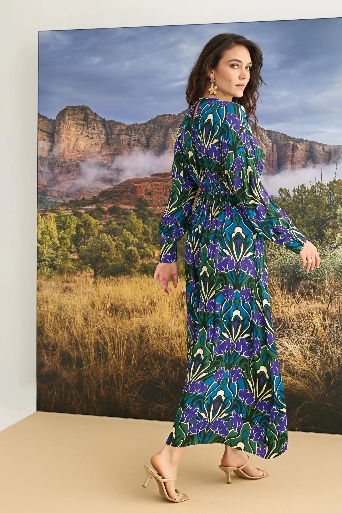 %100 Viskon Çiçek Desenli Saten Elbise