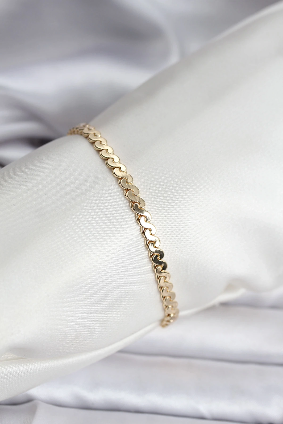 14K Gold Renk Kaplama Ezme Yılan Zincir Model CM Kadın Bileklik