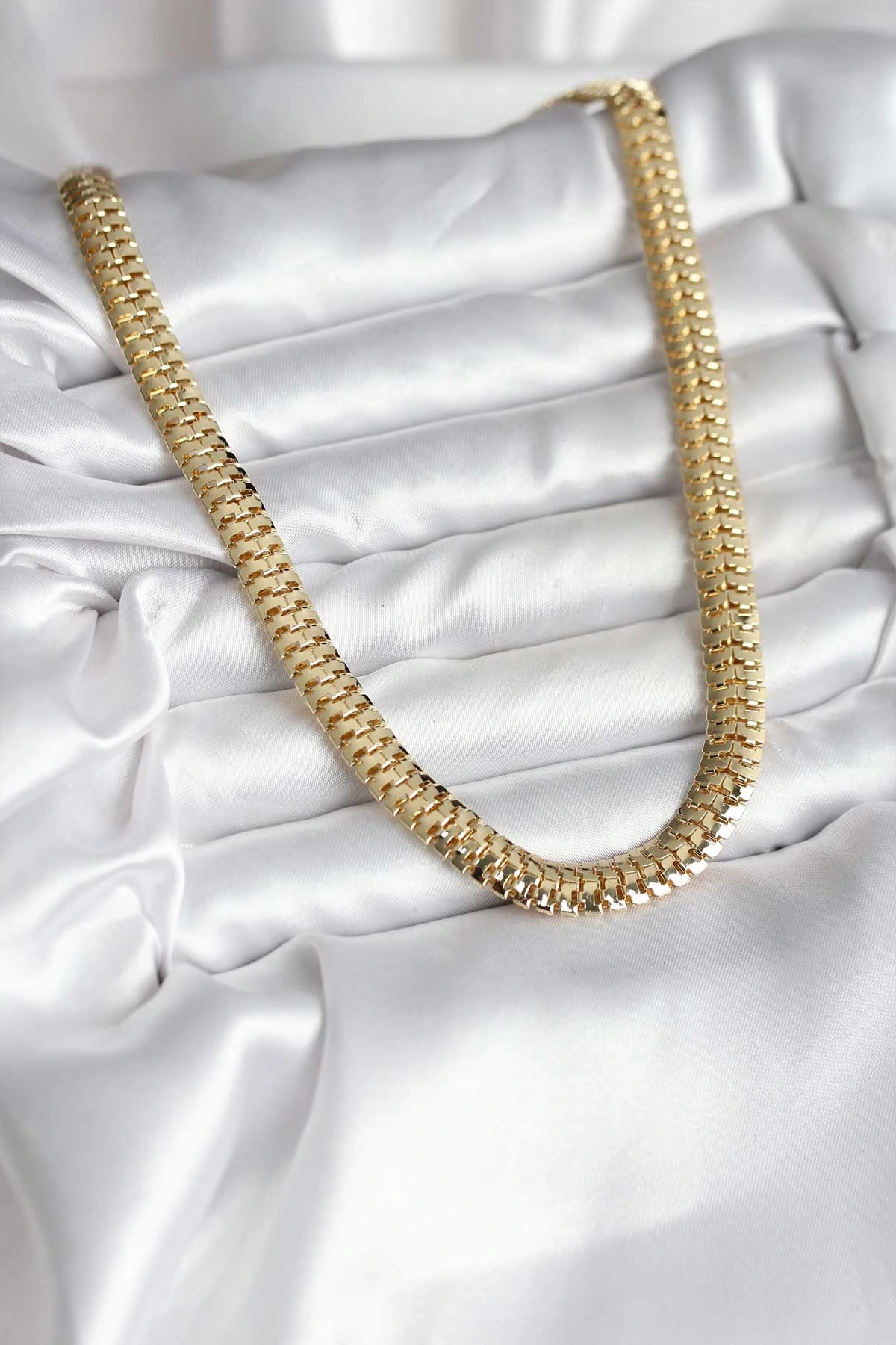 14K Gold Renk Kaplama Zincir Modelli CM Kadın Kolye