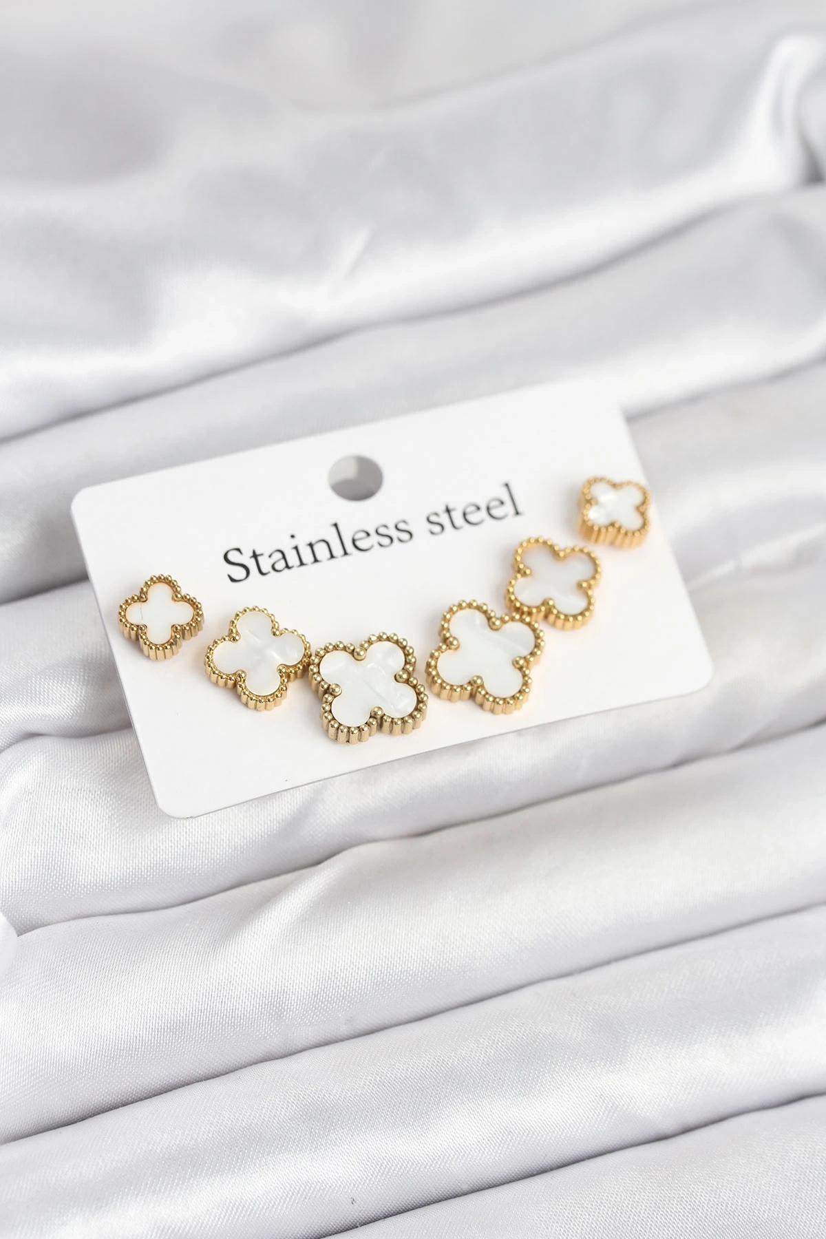 316L Çelik Gold Beyaz Renk 3 Boy Yonca Küpe Seti