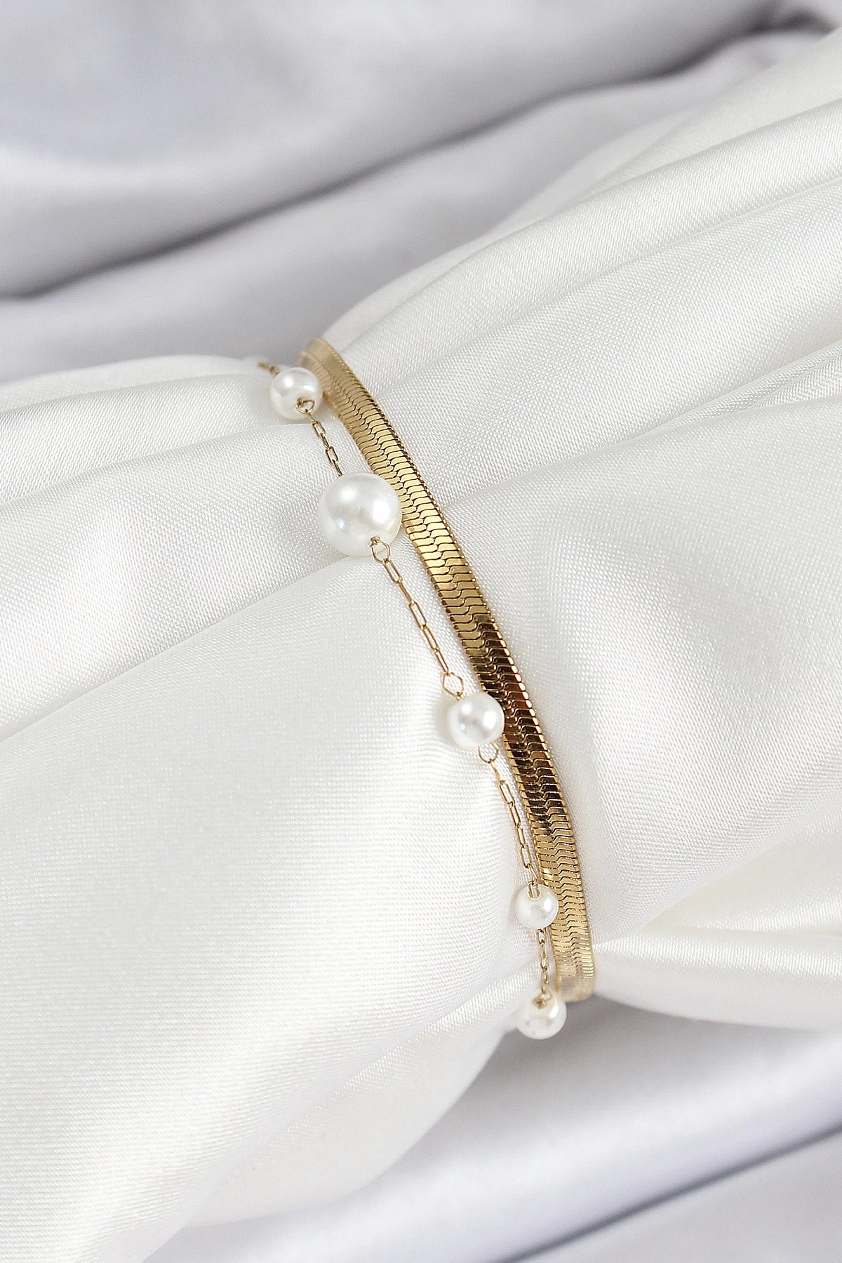 316L Çelik Gold Renk İncili ve İtalyan Zincirli Kadın Bileklik