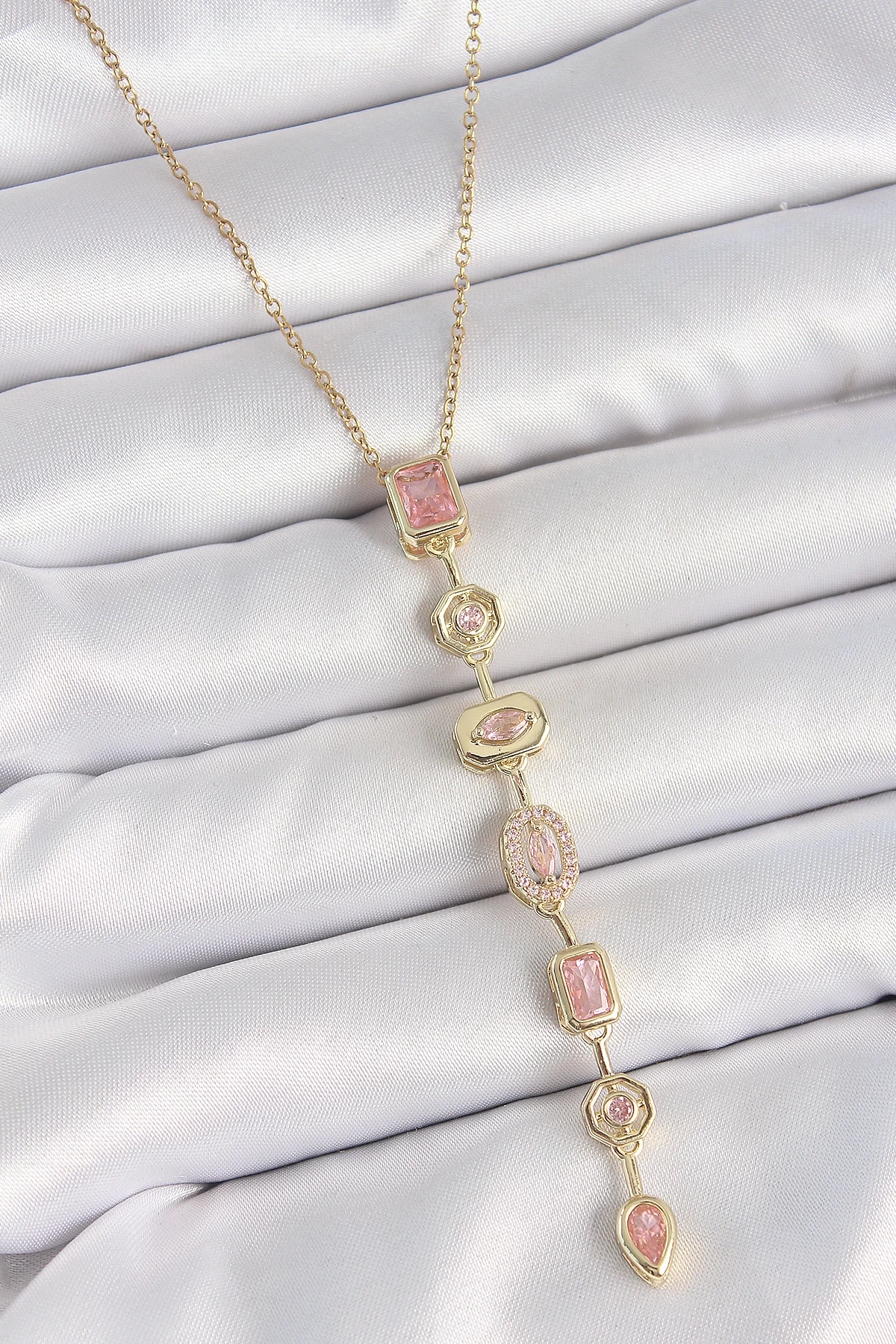 316L Çelik Gold Renk Zincir Pembe Zirkon Taşlı Y Model Dekolte Kadın Kolye