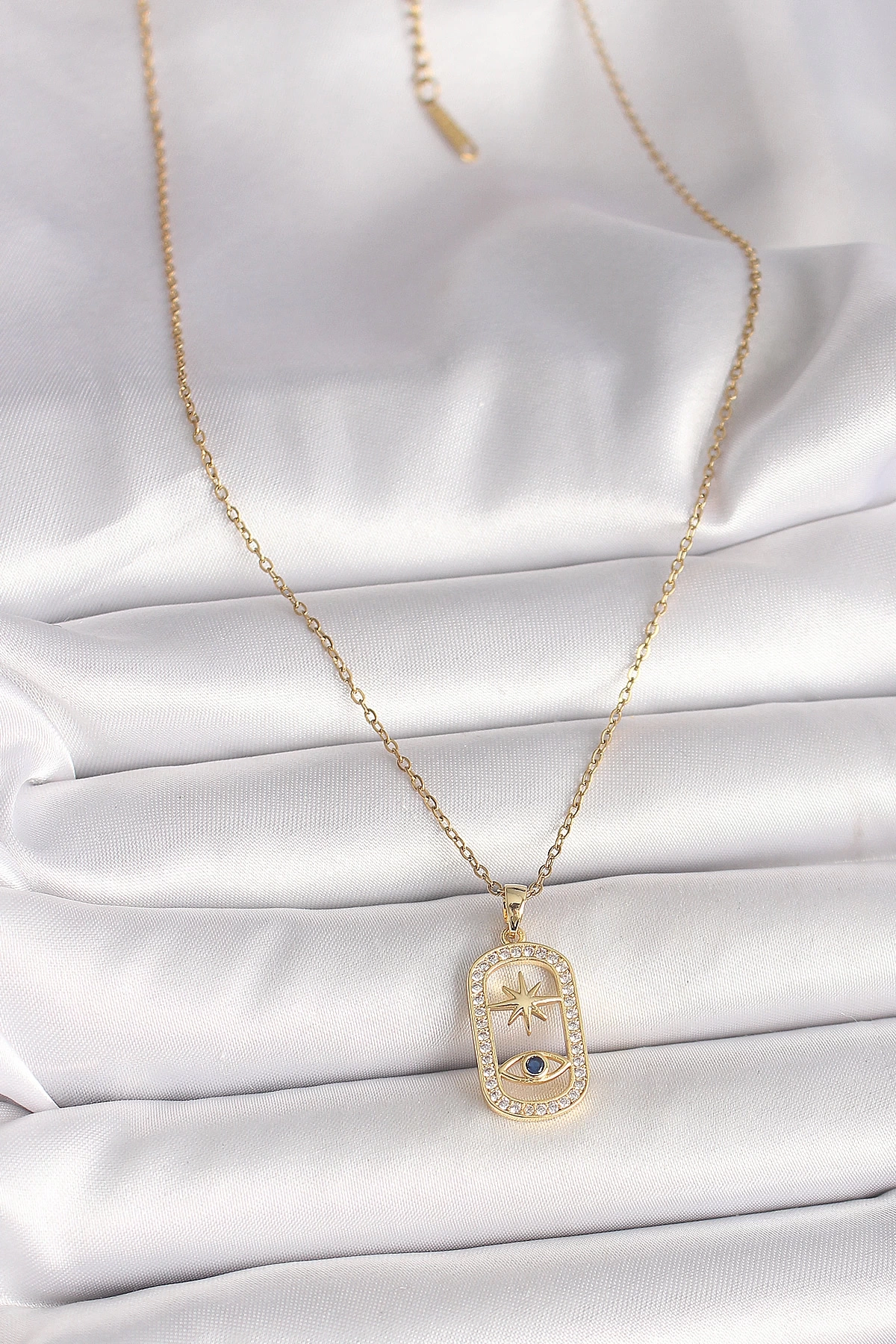 316L Çelik Gold Renk Zincir Zirkon Taşlı Göz Yıldız Model Kadın Kolye
