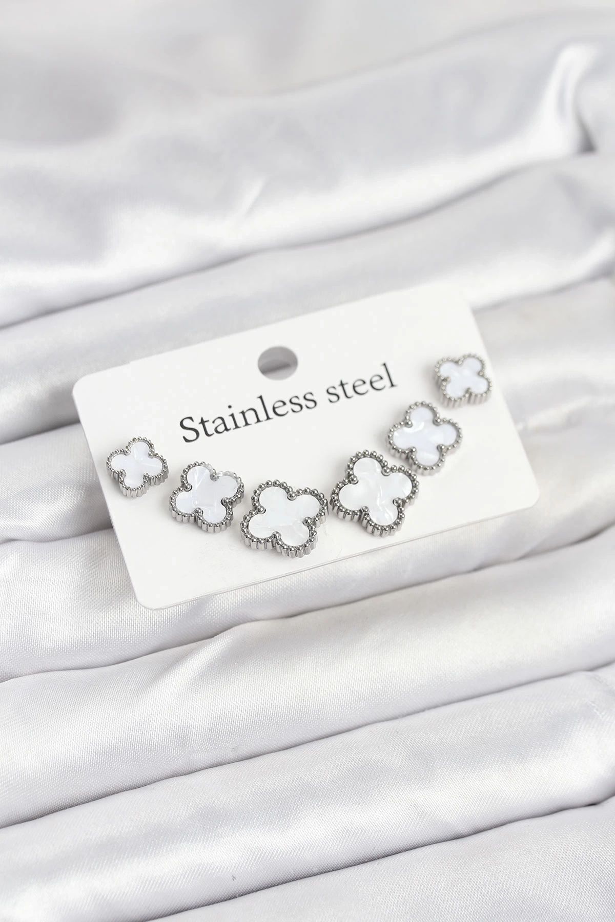 316L Çelik Gümüş Beyaz Renk 3 Boy Yonca Küpe Seti