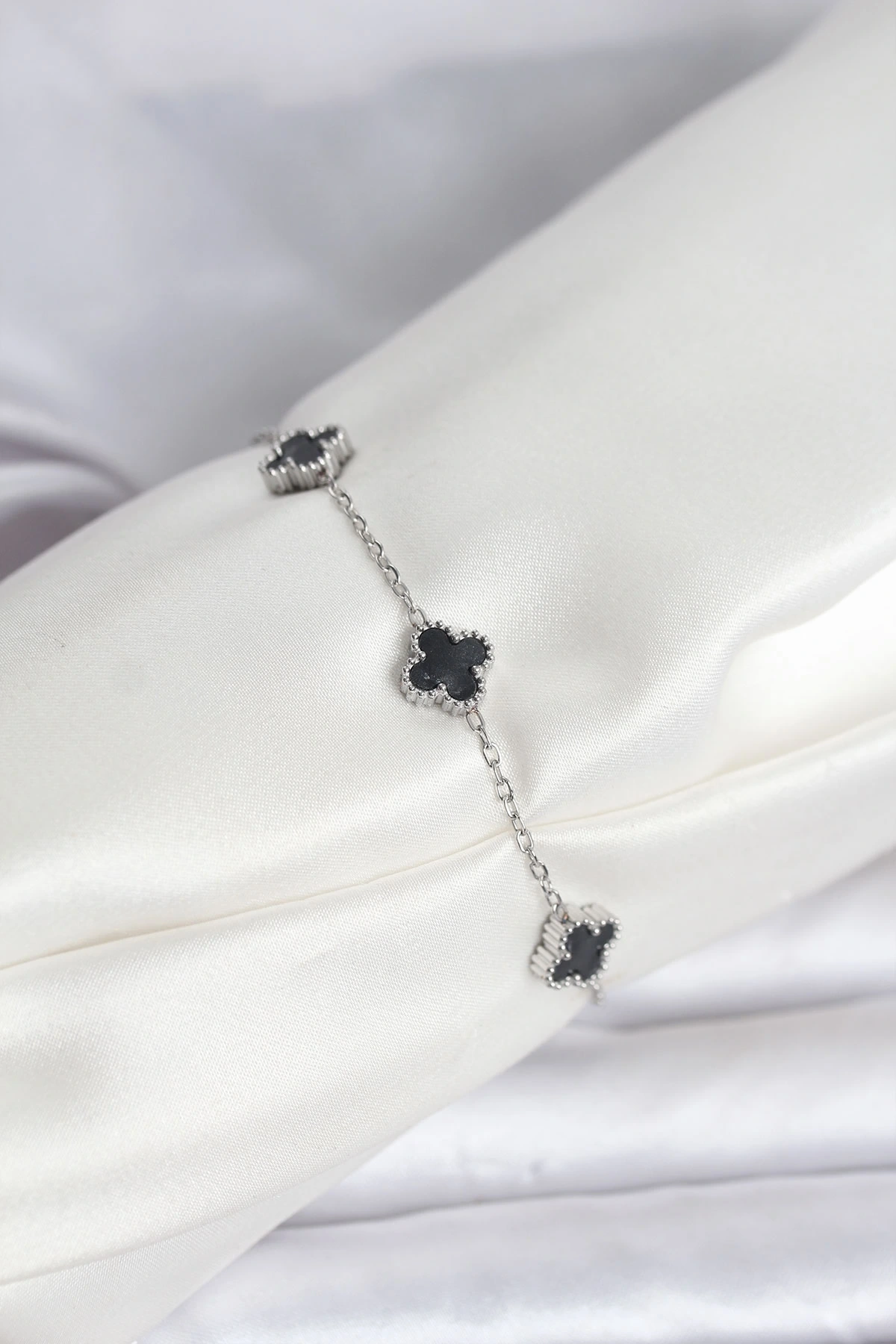 316L Çelik Gümüş Renk Siyah Baby Boy Yonca Bileklik