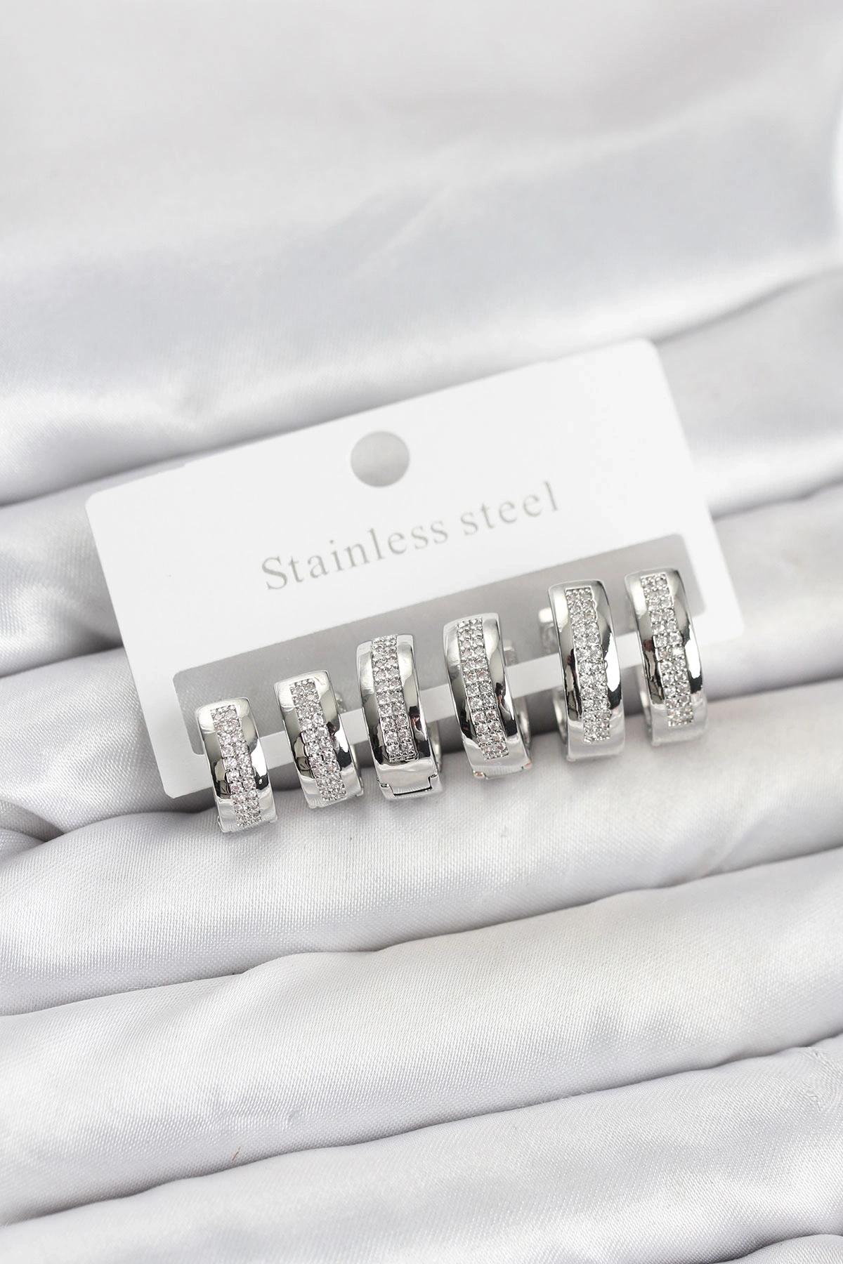 316L Çelik Gümüş Renk Zirkon Taşlı Halka Küpe Seti