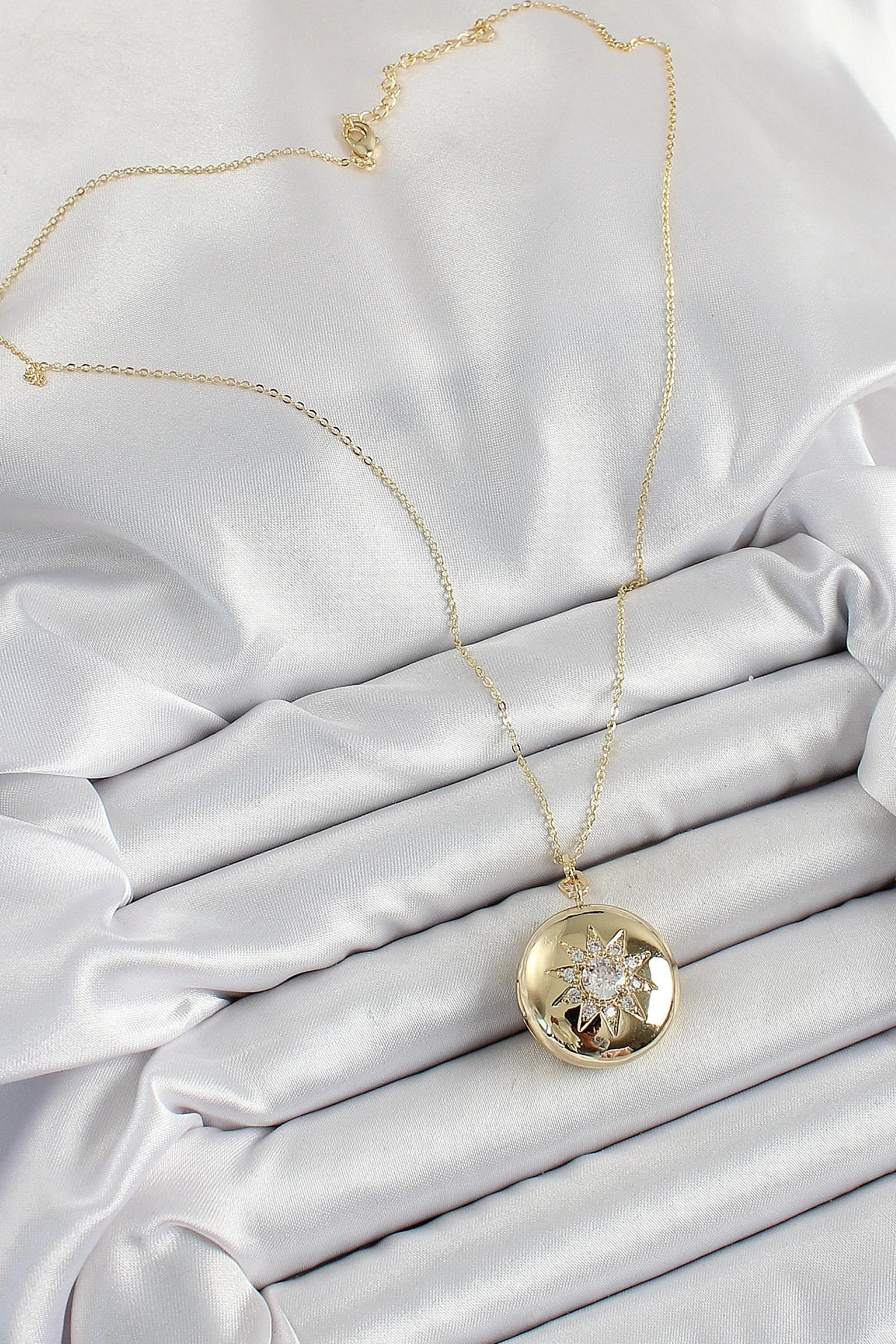 316L Çelik Zincir Açılabilir Madalyon Model Zirkon Taşlı Gold Renk Kadın Kolye