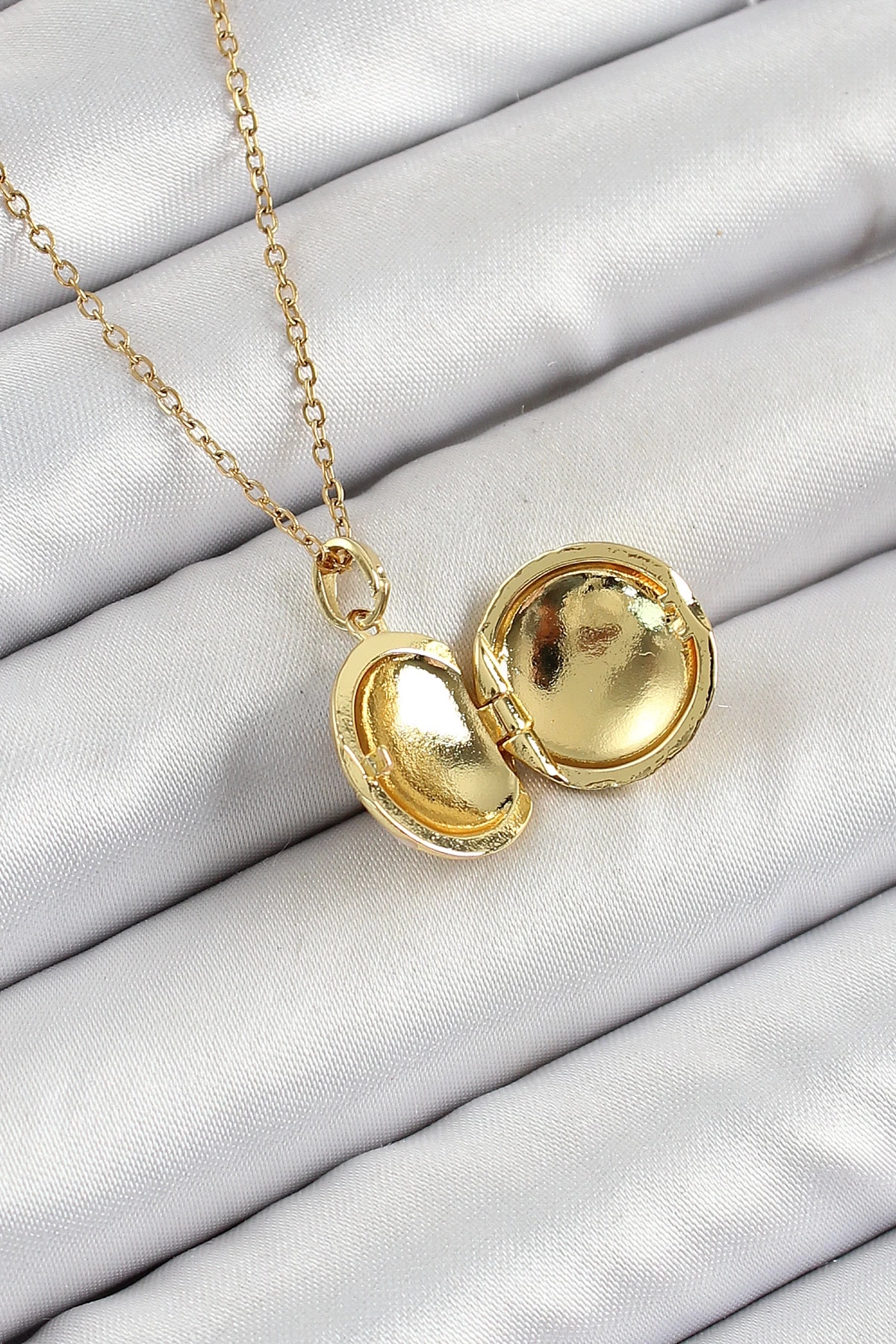 316L Çelik Zincir Açılabilir Sanatsal Vintage Çiçek Model Gold Renk Kadın Kolye