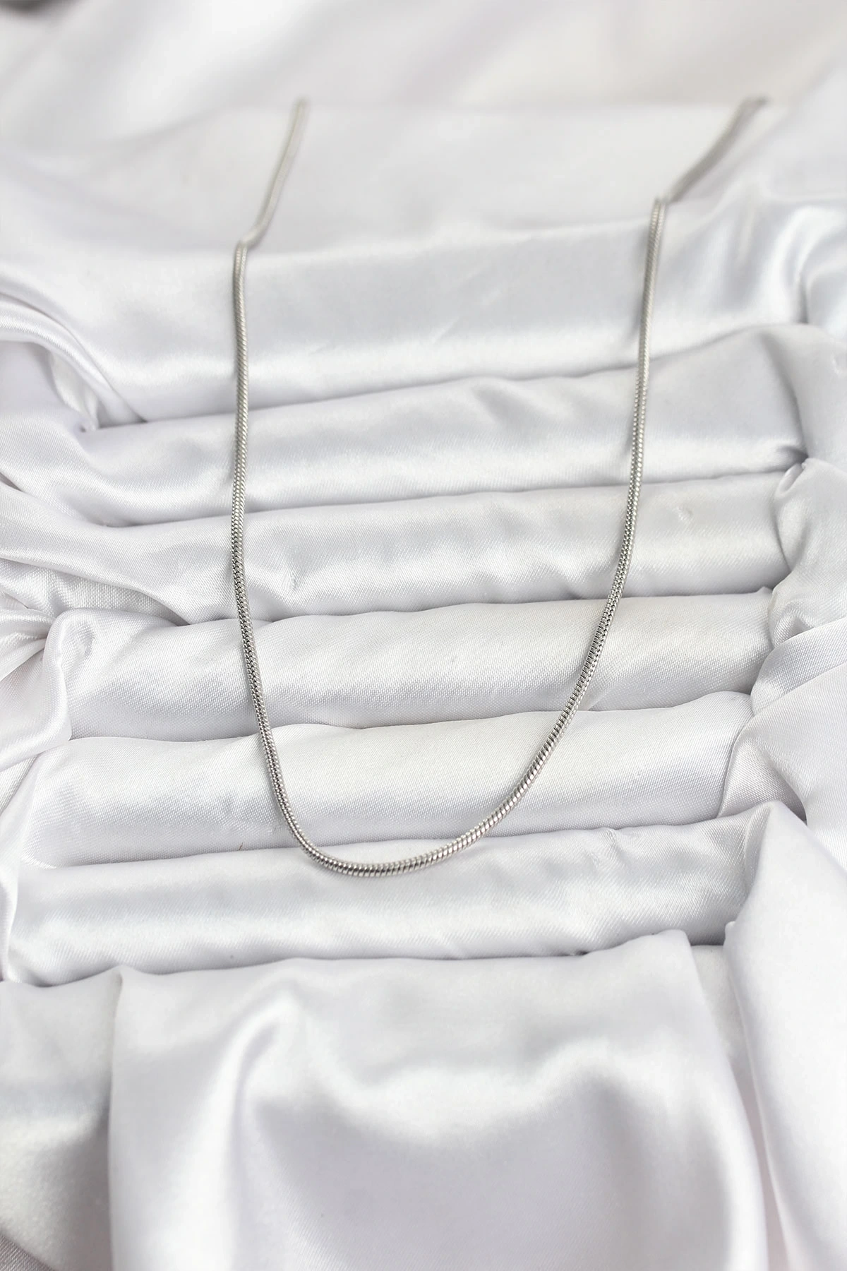 316L Çelik Zincir Gümüş Renk 60 cm Yılan Zincir Kadın Kolye