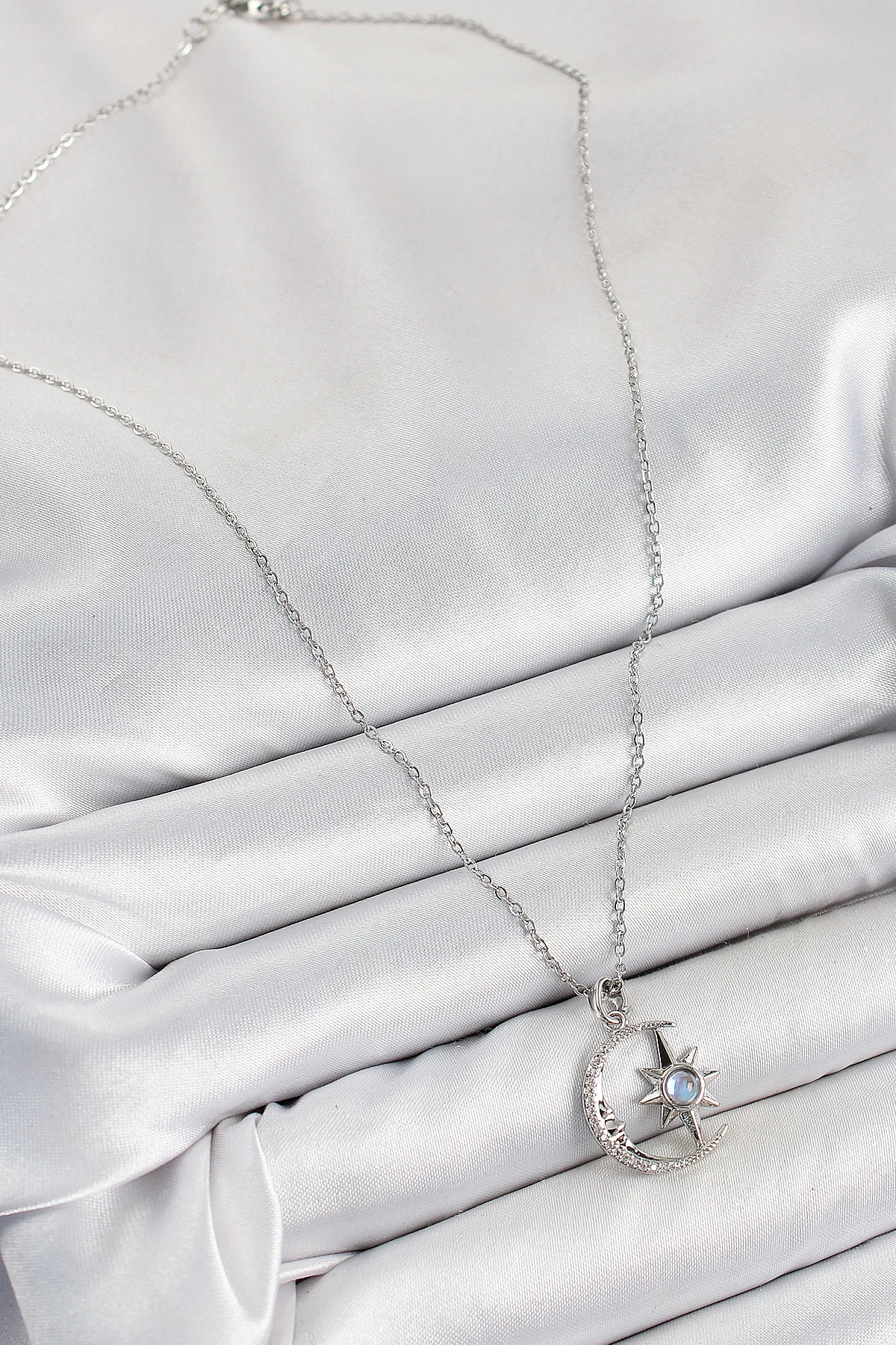 316L Çelik Zirkon Taşlı Kutup Yıldızlı Hilal Model Gümüş Renk Kadın Kolye