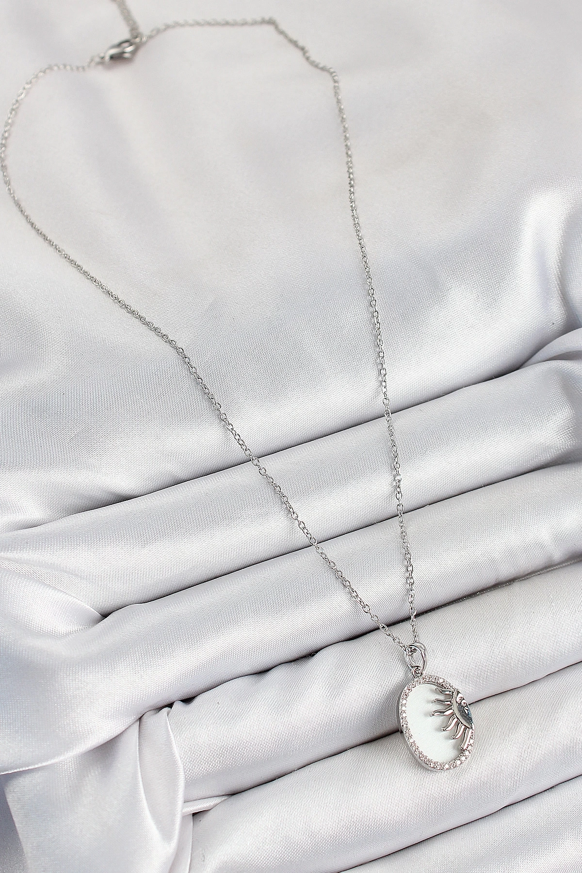 316L Çelik Zirkon Taşlı Yarım Güneş Model Gümüş Renk Kadın Kolye