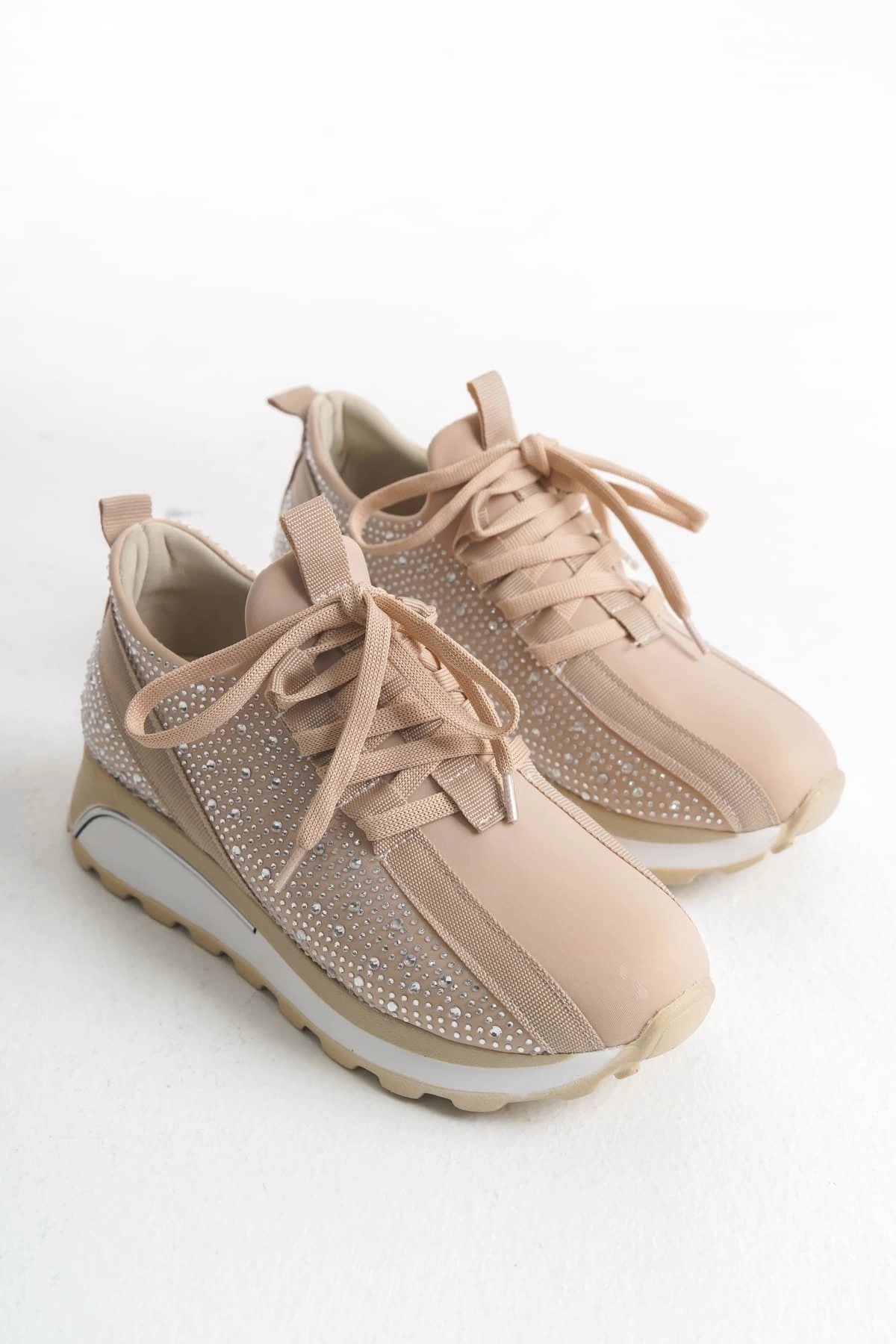 ALYA Bağcıklı Ortopedik Taban Taşlı Kadın Sneaker Spor Ayakkabı BT - Krem
