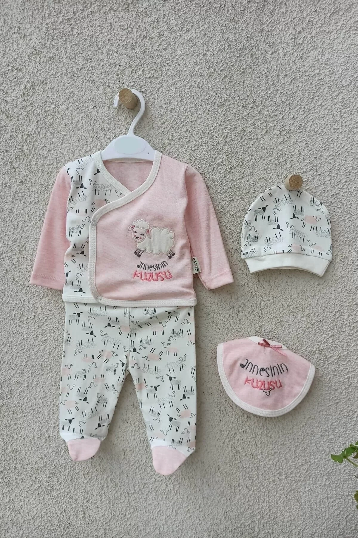 Annesinin Kuzusu Şapkalı Eldivenli 5li Kız Zıbın Seti