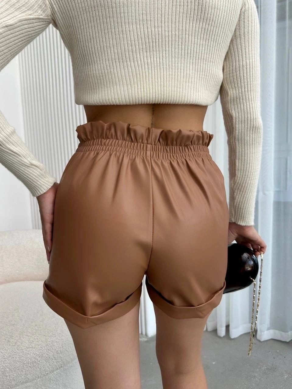 Beli lastikli deri şort kahve H24605