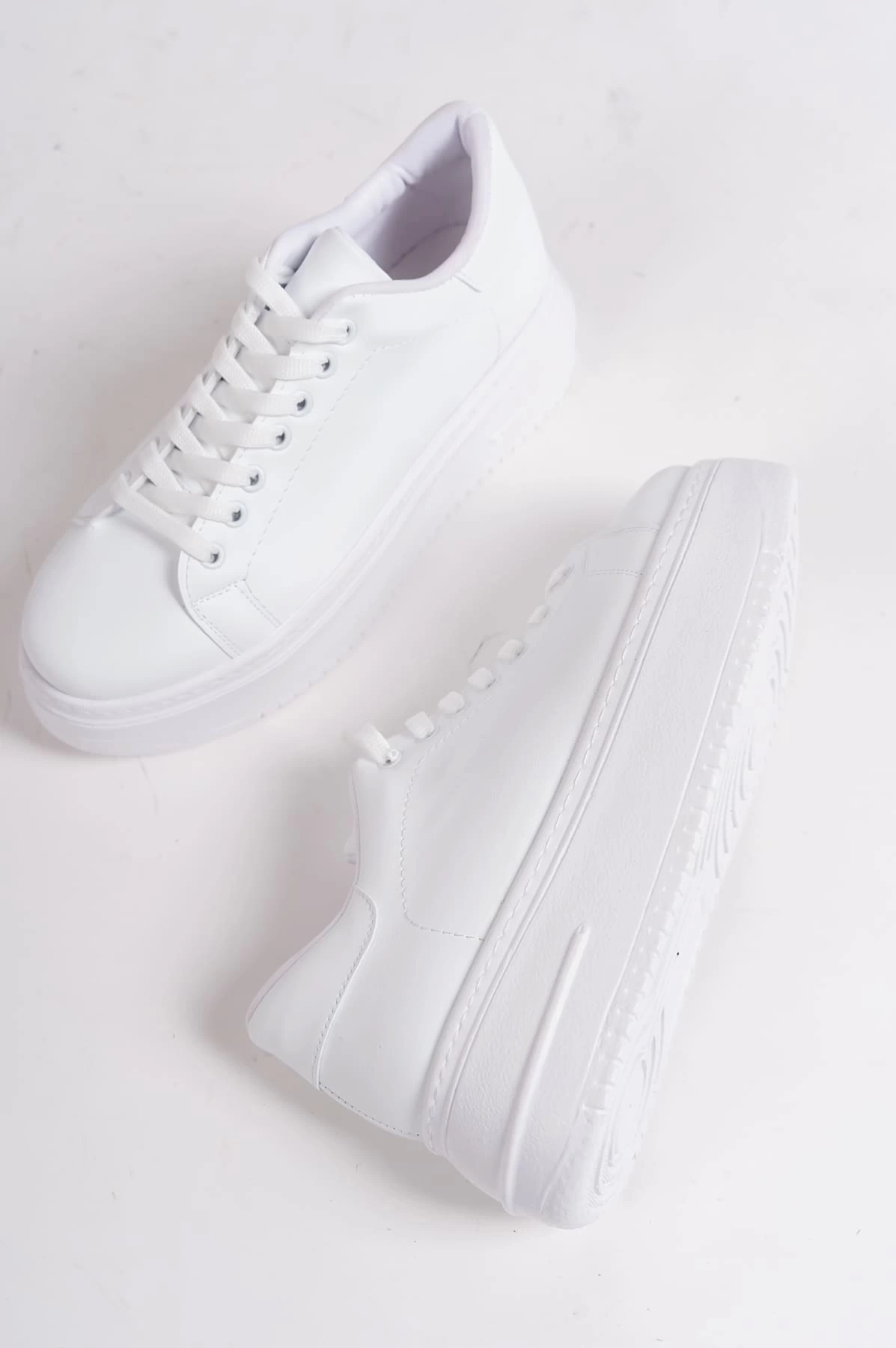 BIANA Bağcıklı Ortopedik Taban Kadın Sneaker Spor Ayakkabı  BT - Beyaz