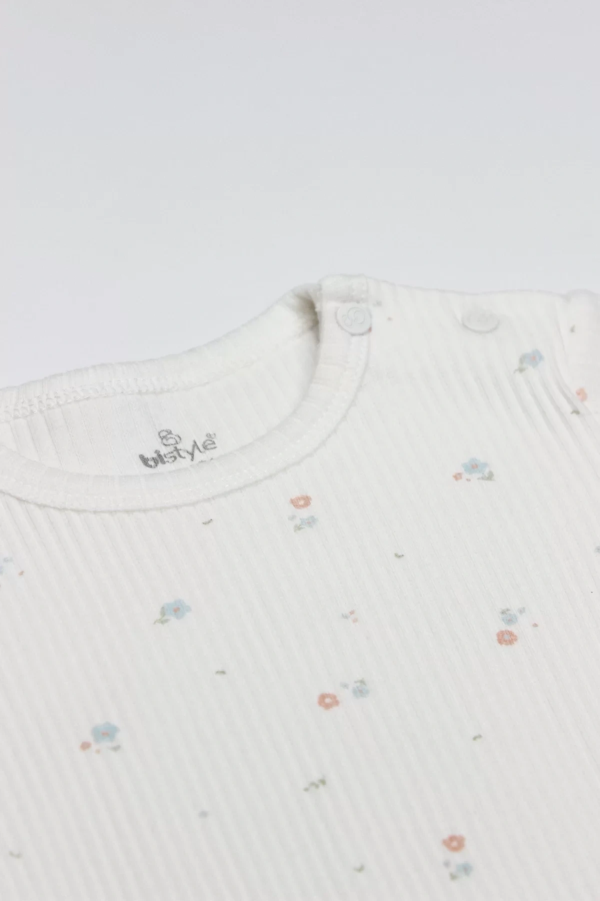Bistyle Flying Bloom White Yarım Kol 2li Body 17118 Ekru Gül Kurusu