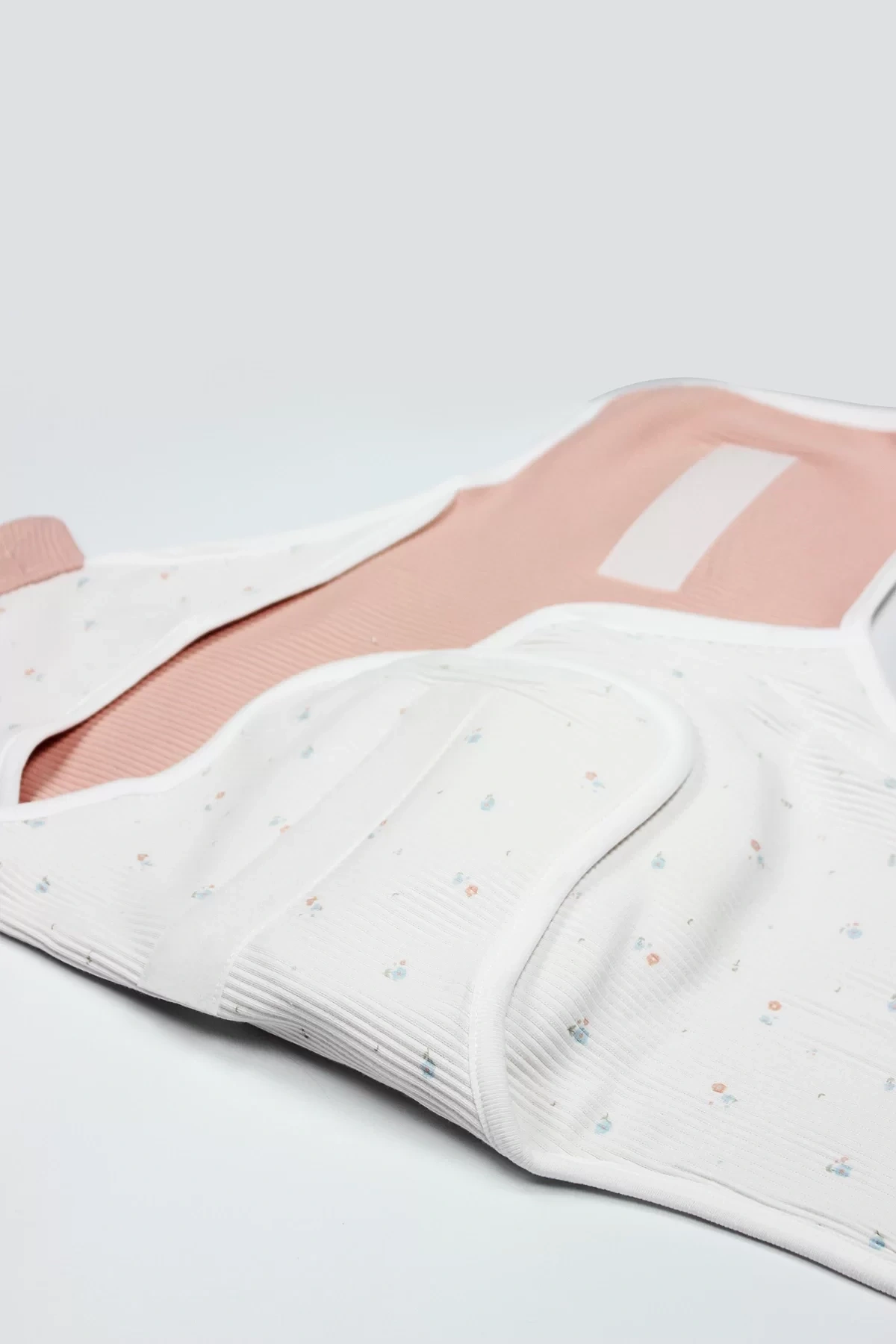 Bloom White Organik Bel Destekli Kundak 75103 Ekru Gül Kurusu